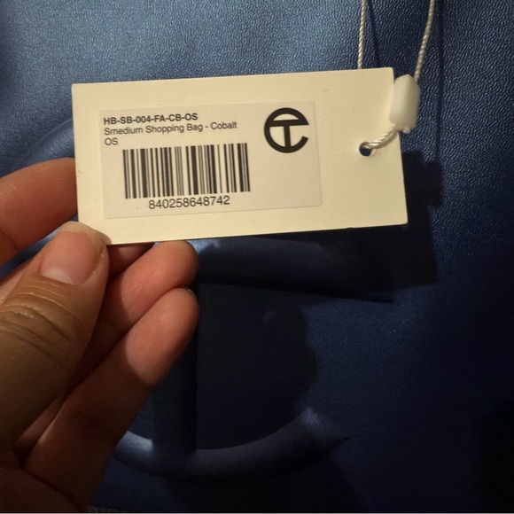 Telfar Shmedium Shopping bag in Cobalt - Picture 3 of 3